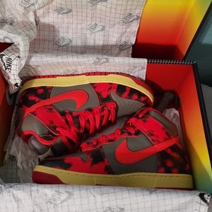 Nike Dunk High 1985 Acid Wash - Red